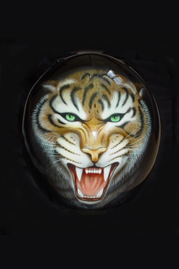 airbrush%20helm%201.jpg